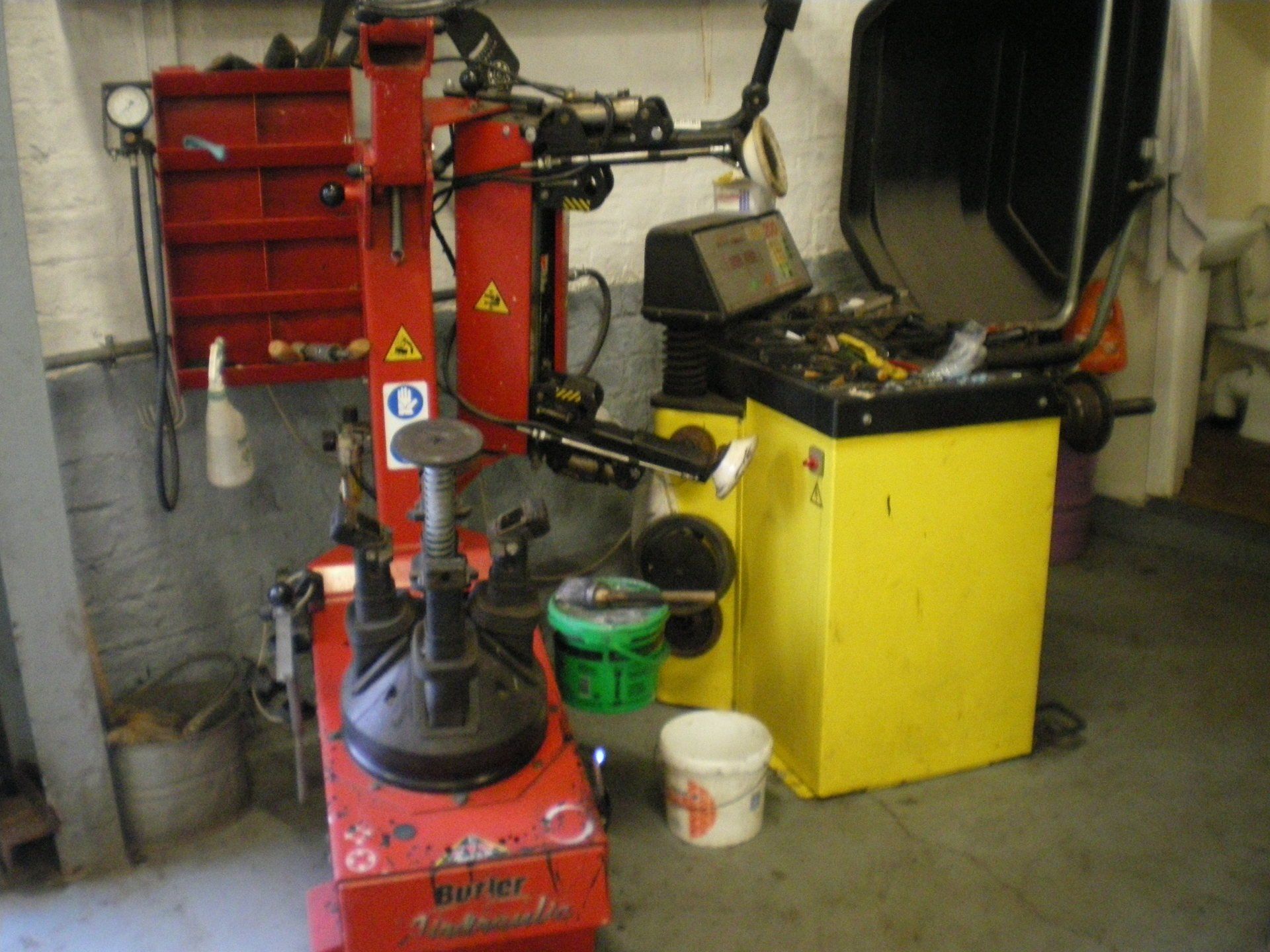 Garage services 1