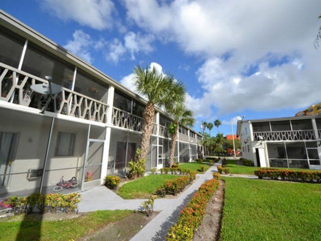 1495 NE 167th Street