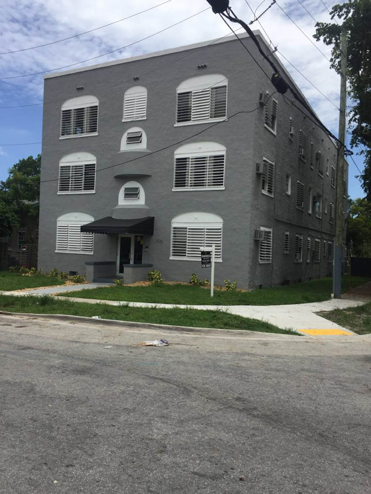 1536 SW 9th Street