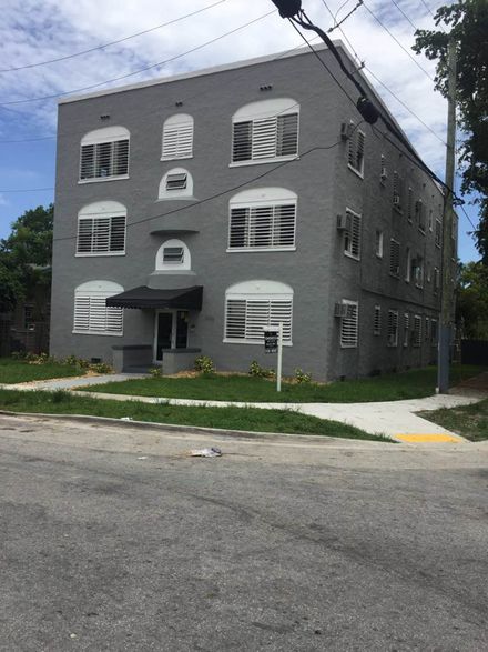1536 SW 9th Street