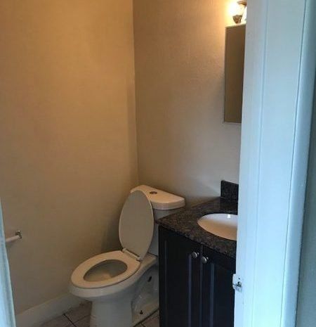 Sunrise 5990 Property Image Interior Bathroom-002