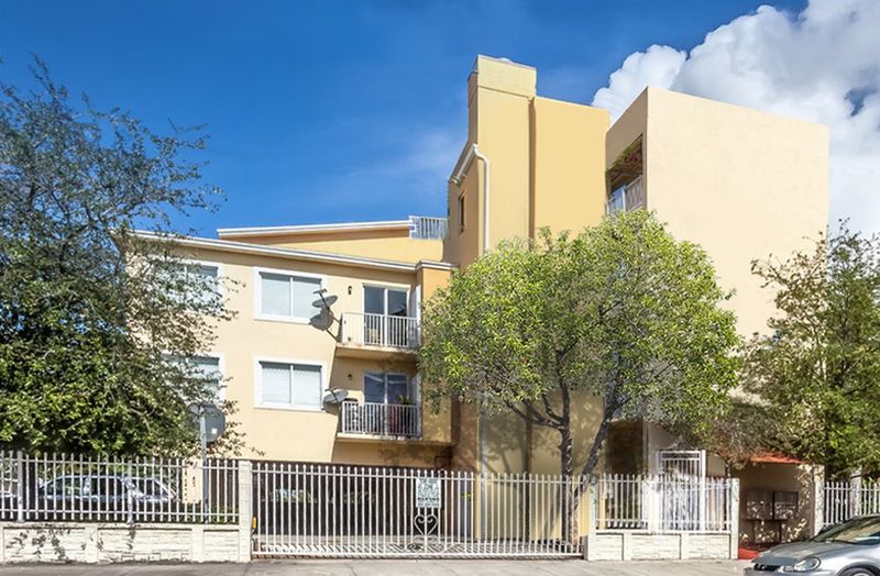 735 SW 2nd Street Exterior