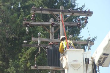 Electrical Line Construction in Buffalo, NY | M&M Electric Construction Company