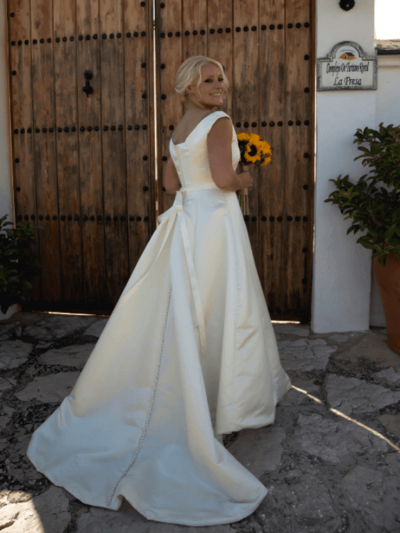 bridesmaid