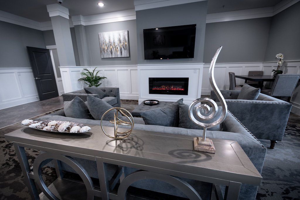 1 element apartments lobby
