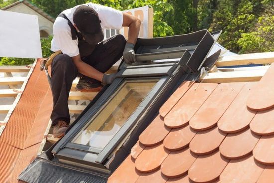 posa di prodotti Velux
