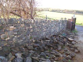 Wet walling - Barnsley, South Yorkshire - Undercut Services Ltd - Wall Wet walling - Barnsley, South Yorkshire - Undercut Services Ltd - Wall