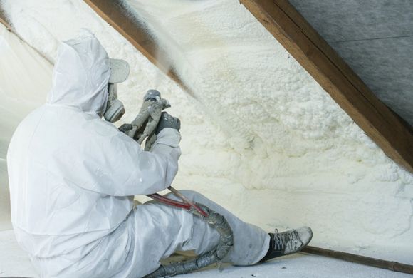 spray foam contractor insulating attic in Columbus GA