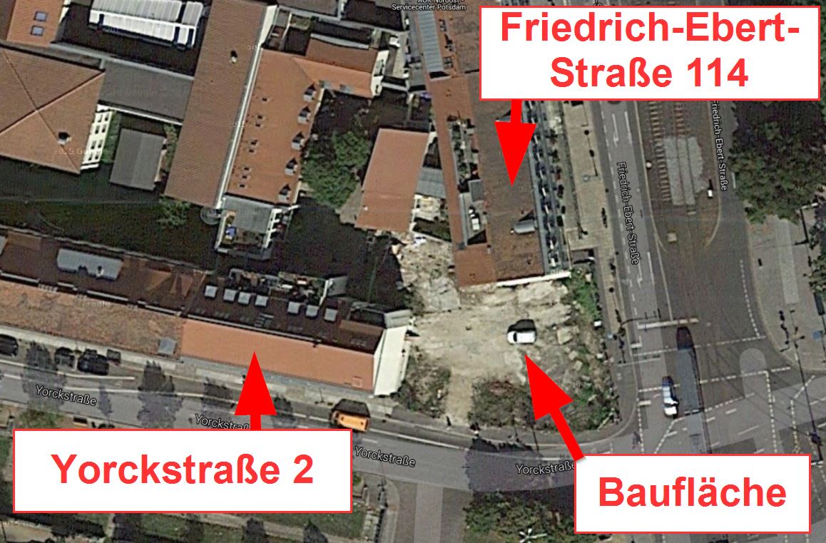 Luftbild der Gebäude an der Yorckstraße 2 und der Friedrich-Ebert-Straße 114 mit einer Baustelle.
