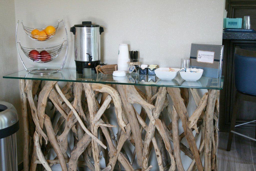 Coffre bar with twisted wood base - Anchored Inn