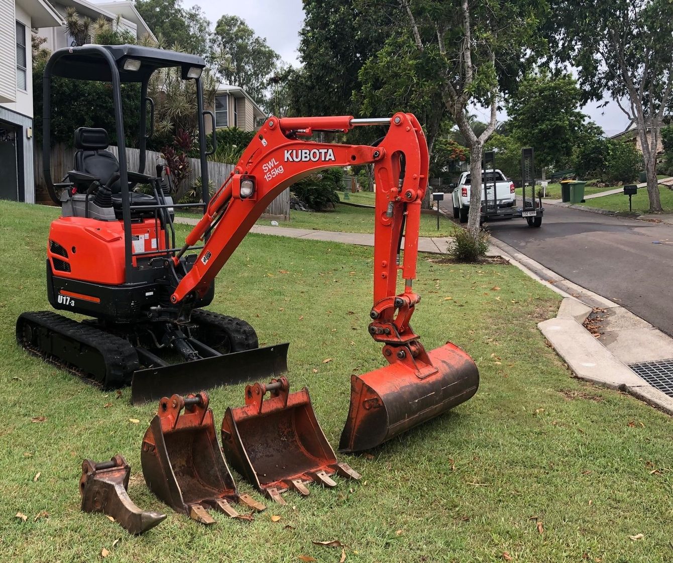 Sunshine Coast Mini Excavation Hire - Skinny Diggers