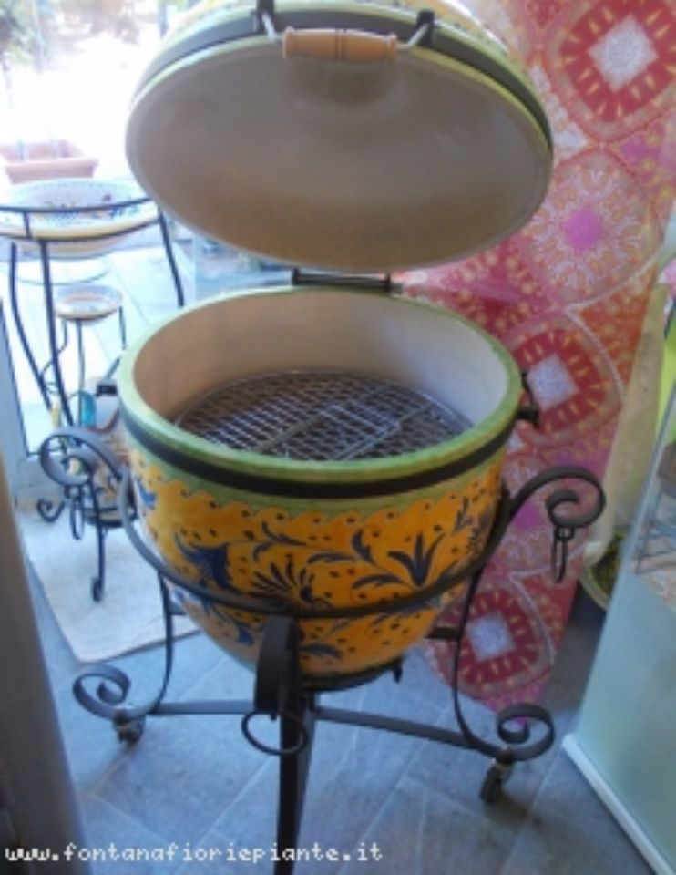 vaso con barbecue di Deruta