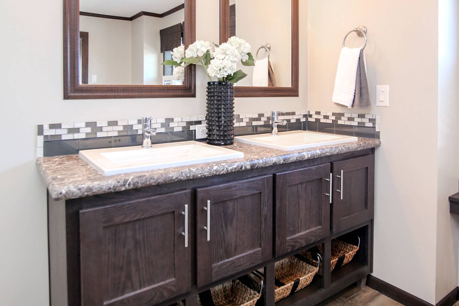 Bean's Homes Radiant Spa Bath option in Lyndon, VT
