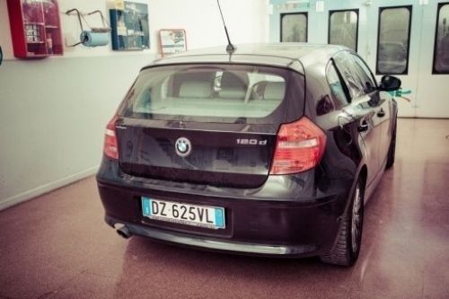 Auto con vetri non oscurati