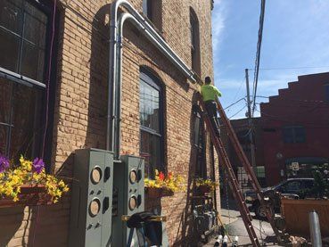 checks fuses box - Electrical Troubleshooting in Saratoga Springs NY checks fuses box - Electrical Troubleshooting in Saratoga Springs NY