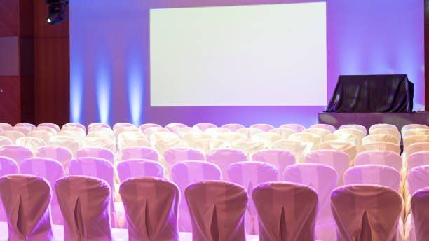 Allestimento e personalizzazione arredo-News & Communication Cagliari