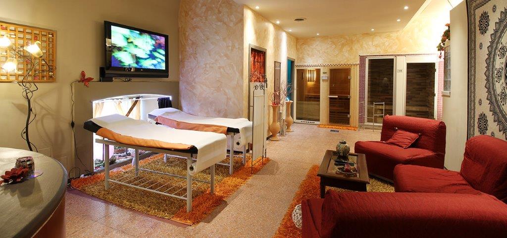 lettini per massaggi