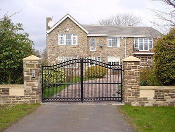 Access laders - York, Yorkshire - Smiley Fabrications Ltd - Aluminium sheet
