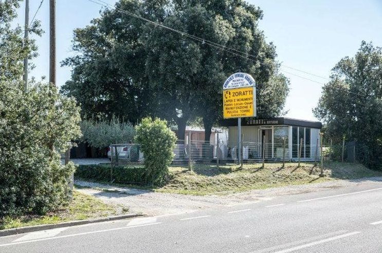 esterno azienda