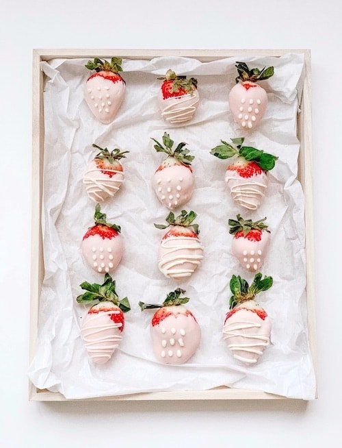 Simply Styled Inspo – Valentine's Day Chocolate Covered Strawberries
