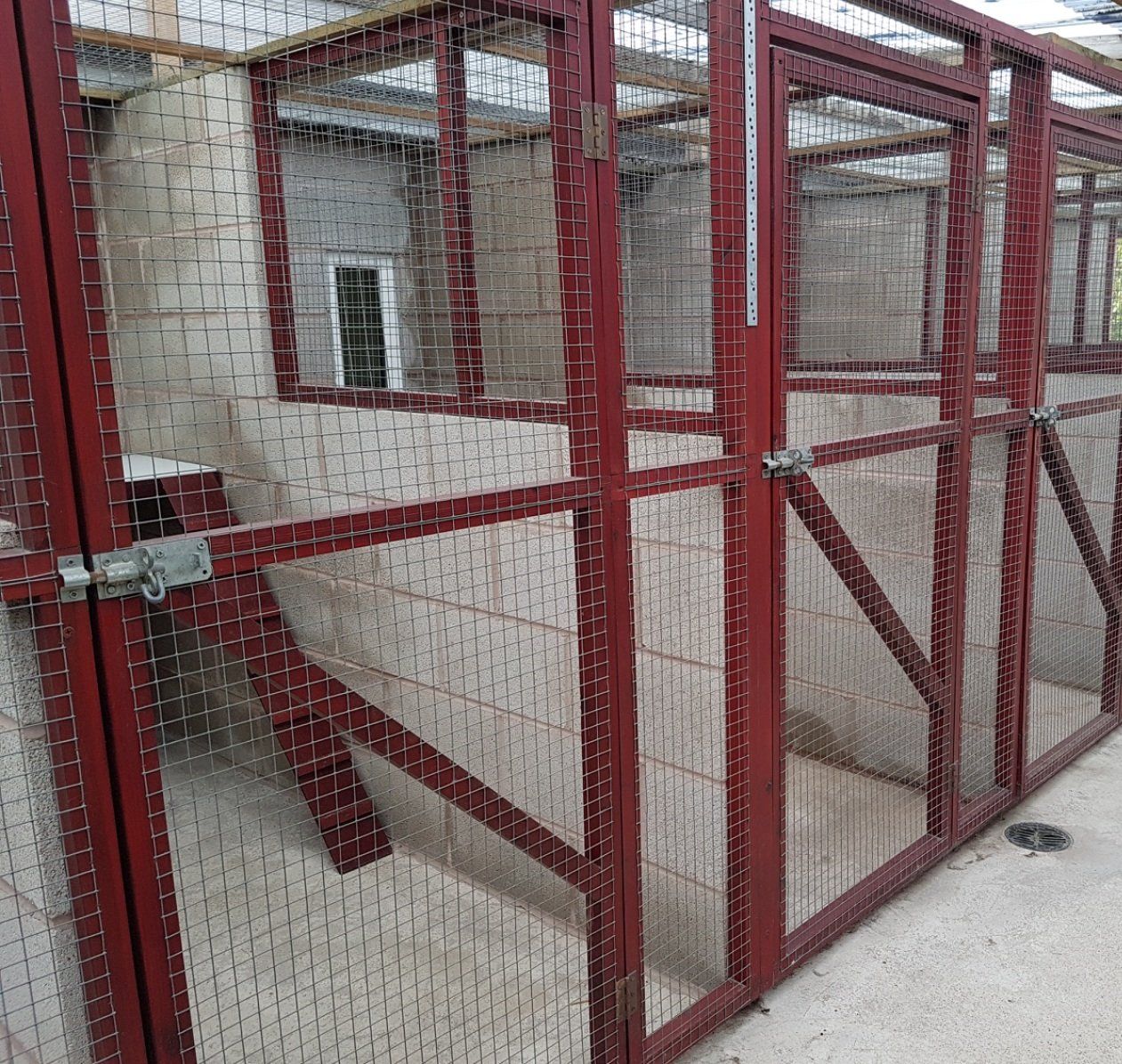 private indoor kennels for your pet