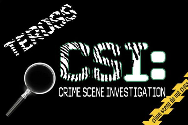 Het CSI-logo (Crime Scene Investigation) met zebraprint, vergrootglas en waarschuwingslint op een zwarte achtergrond.