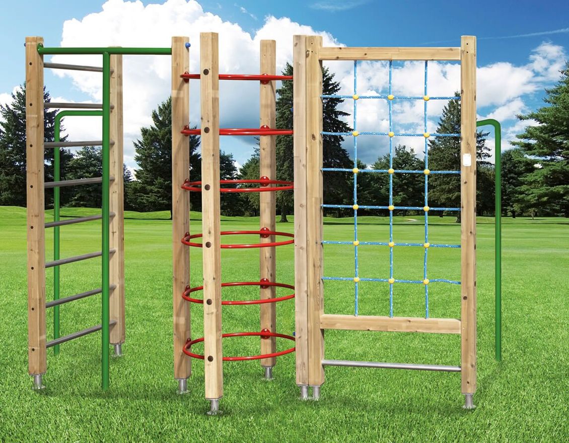 Struttura in legno per un parco giochi