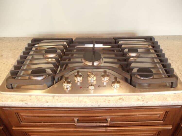 Egypt Isles Subdivision — Kitchen Stove in Marion, IL