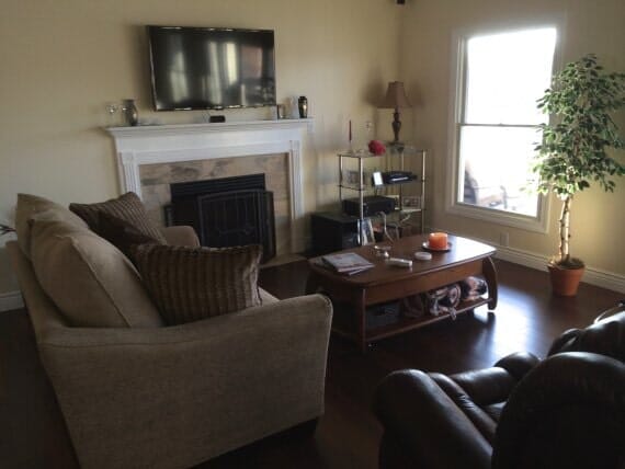 Decorative Room — Living Room with Sofa in Marion, IL