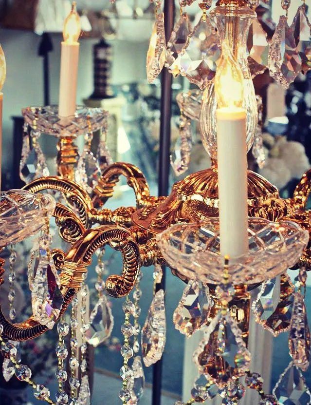 Chandeliers 1