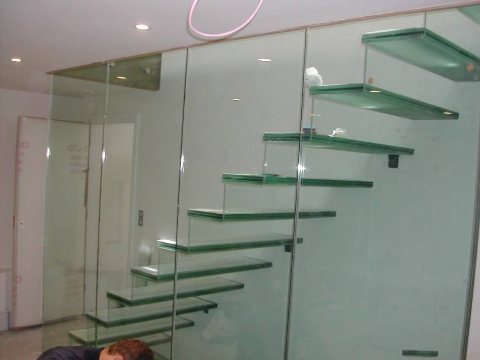 Scala in vetro