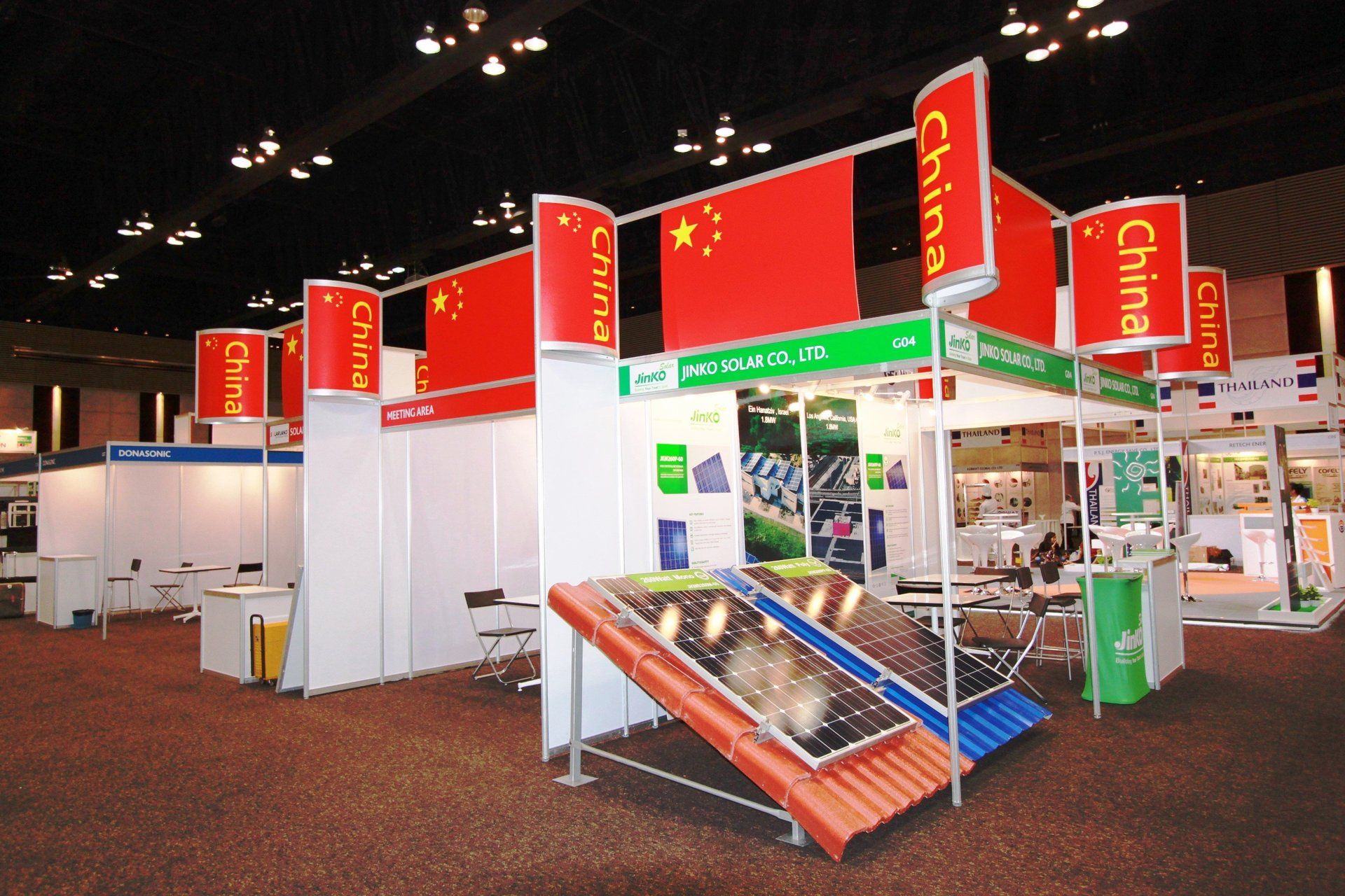 Koelnmesse GmbH @ Carbon Forum Asia 2013. Booth designed and built by Essential Global Fairs.