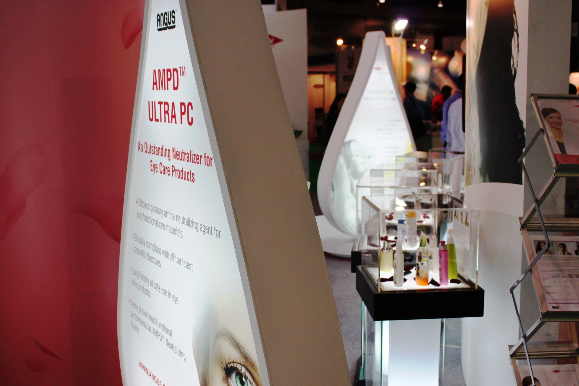 Dow Chemical @ In-cosmetics Asia 2010. Booth designed and built by Essential Global Fairs.