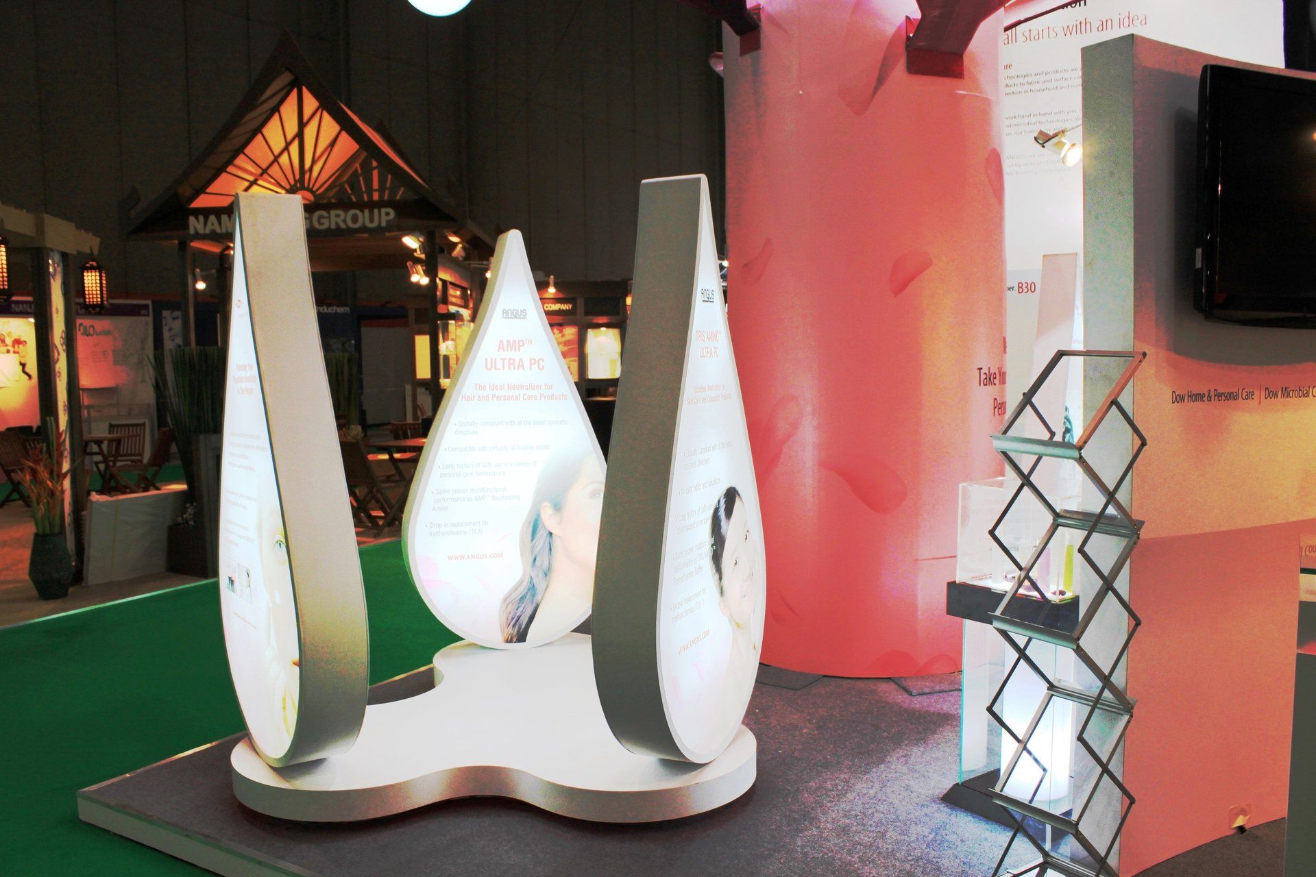 Dow Chemical @ In-cosmetics Asia 2010. Booth designed and built by Essential Global Fairs.