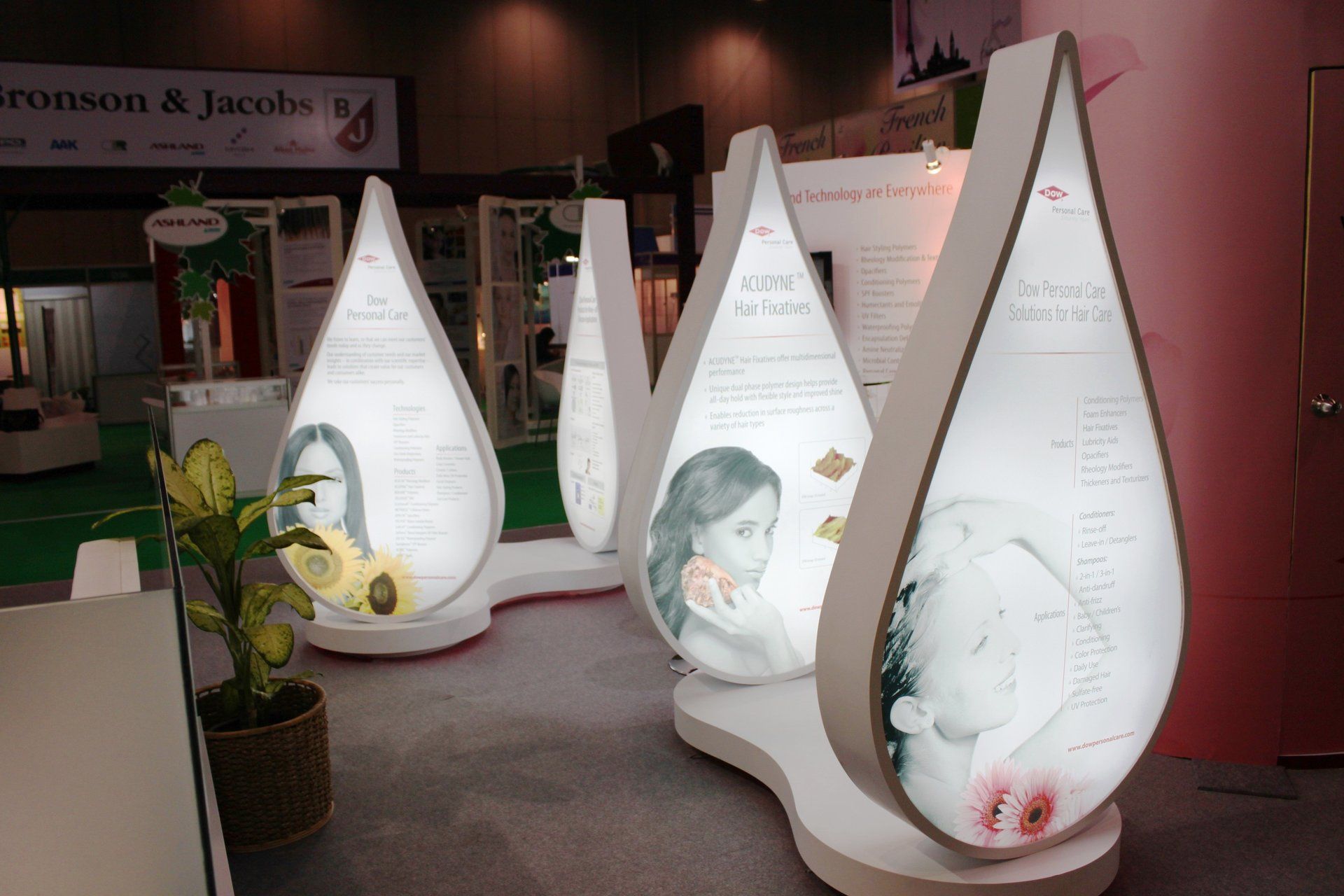 Dow Chemical @ In-cosmetics Asia 2010. Booth designed and built by Essential Global Fairs.