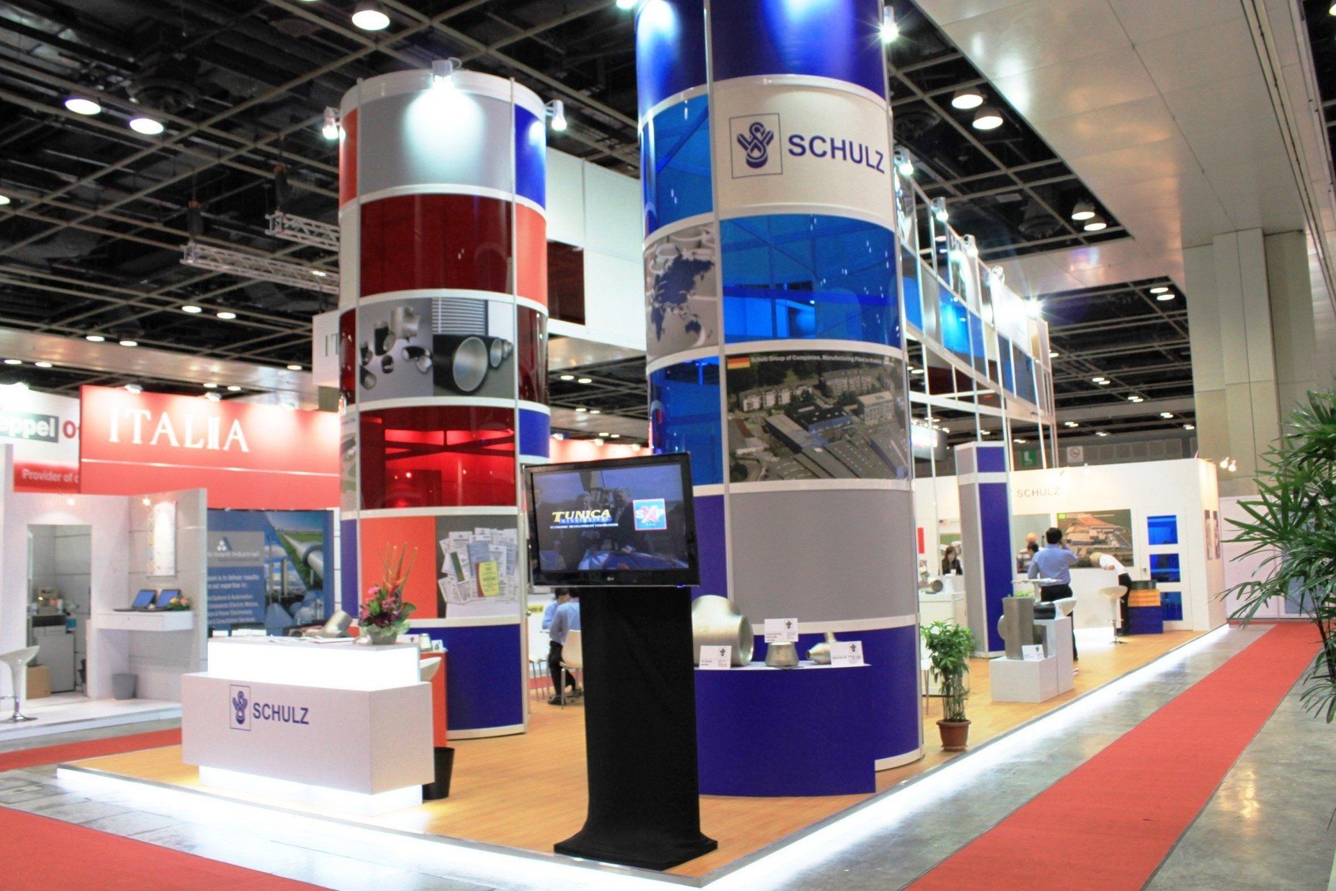 Schulz @ OSEA 2010. Booth designed and built by Essential Global Fairs.
