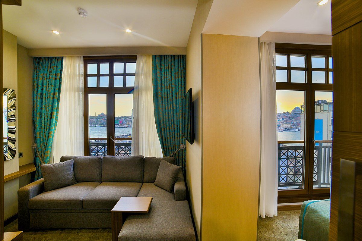 momento hotel karakoy golden horn view