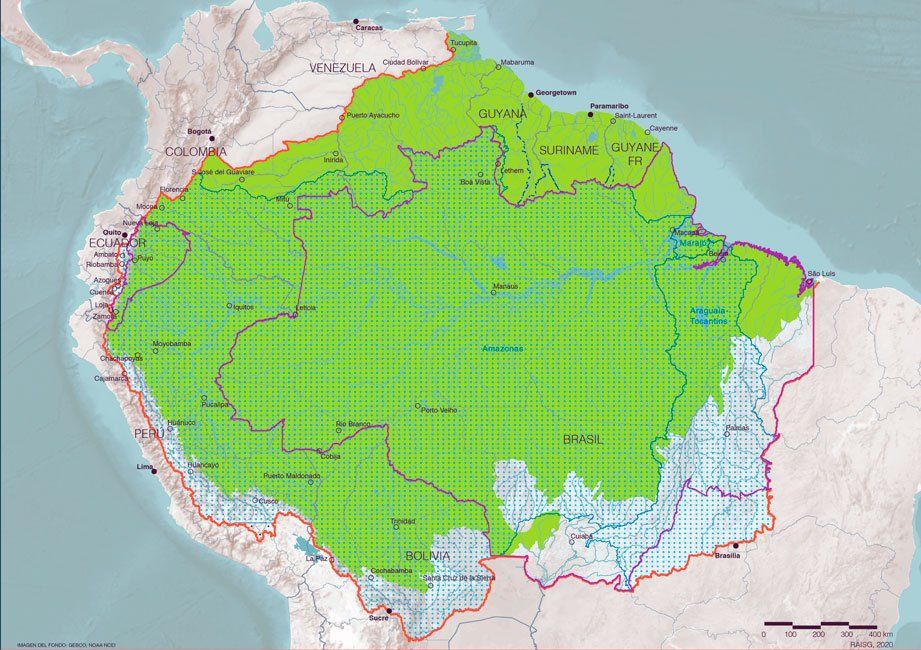 Map 1 - Limits of the Amazon and national borders A map of south america with a green border