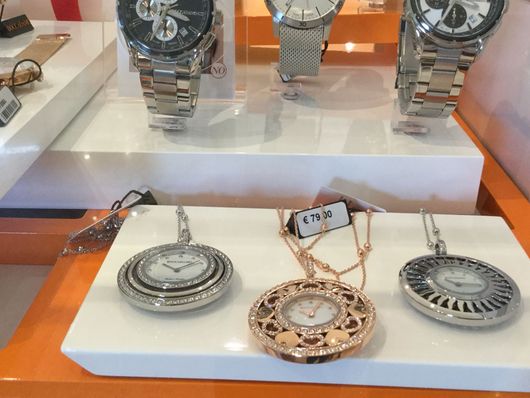 Esposizione di orologi da taschino