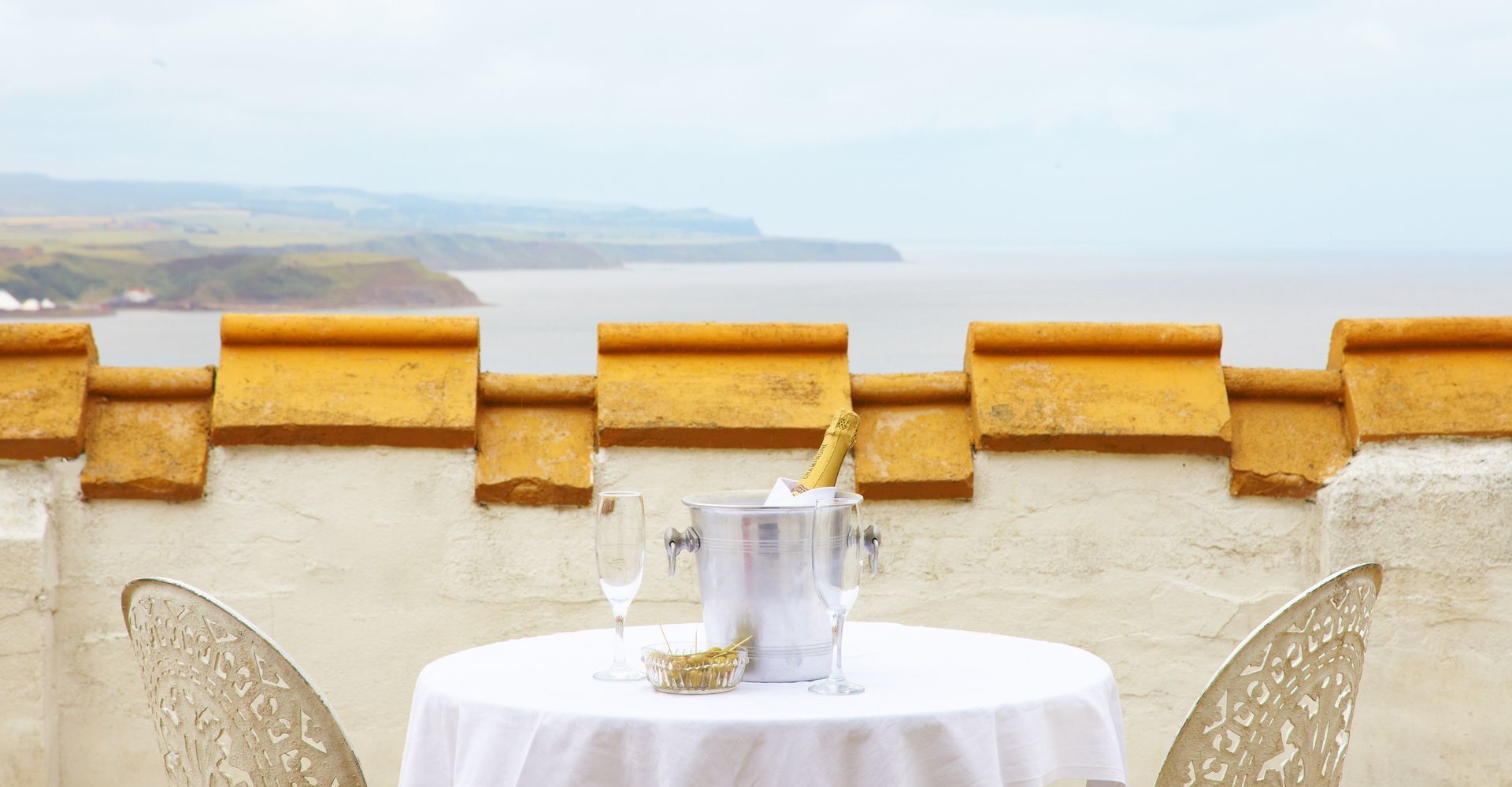 Bed and breakfast with sea view 
