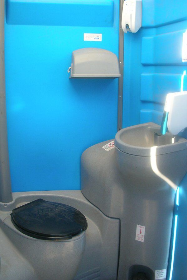 portable restrooms 