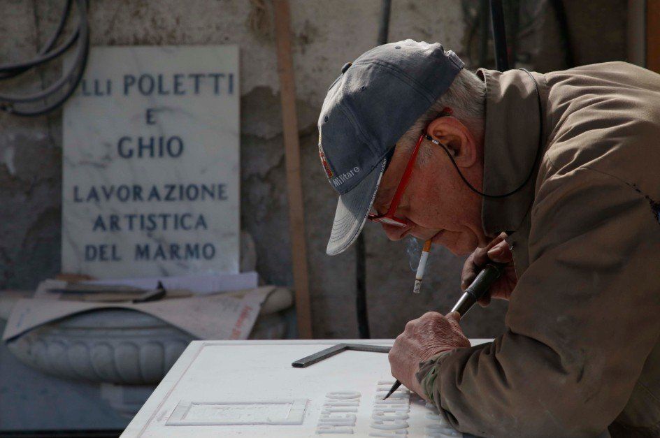 angioletto in marmo