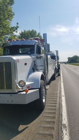 BR Czarnecki Towing — modern tow truck in Erie, PA BR Czarnecki Towing — modern tow truck in Erie, PA