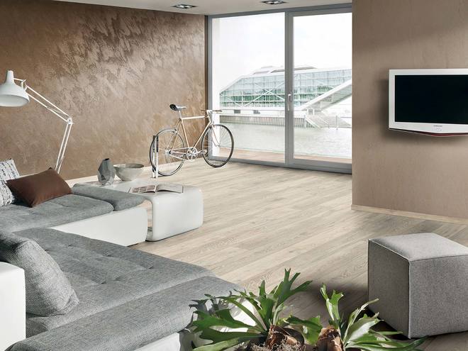 pavimento in laminato beige