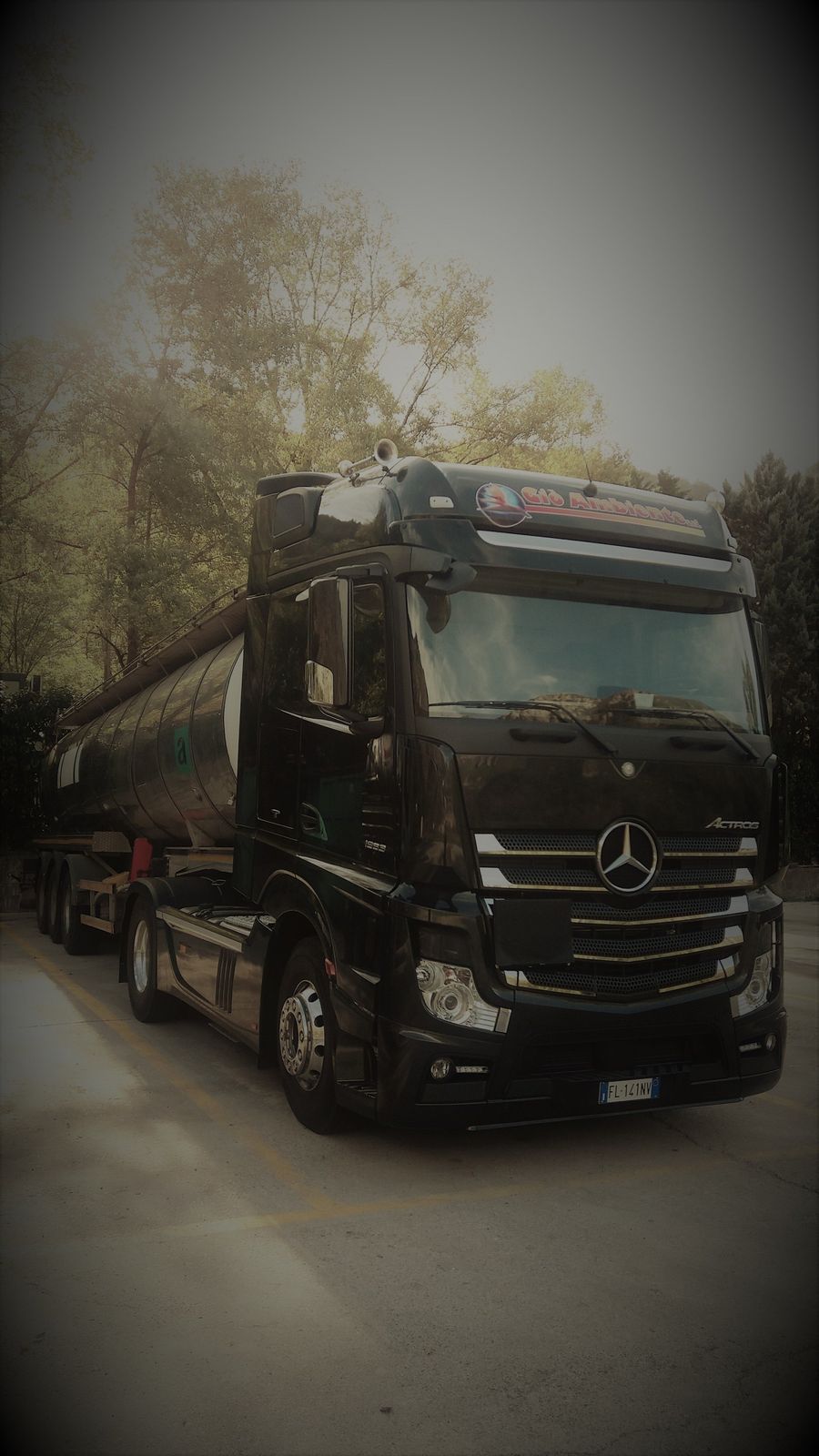 automezzo per trasporto liquidi