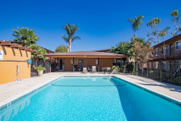 pristine community pool