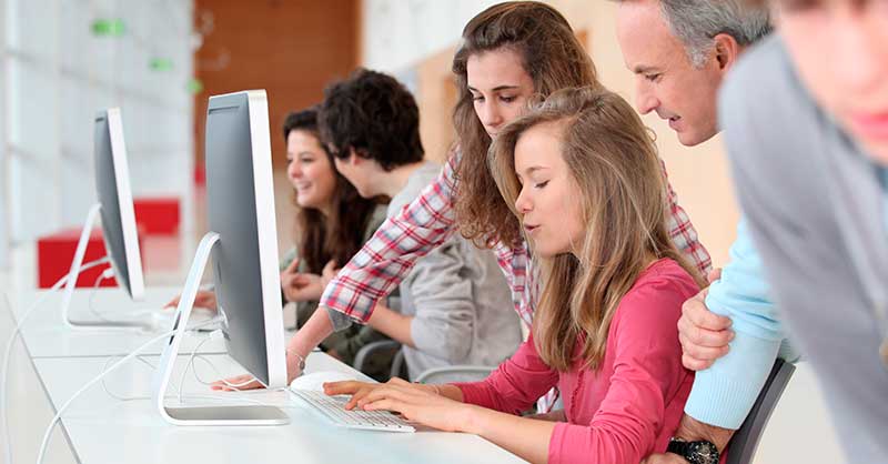 AC Traducciones  - Estudios