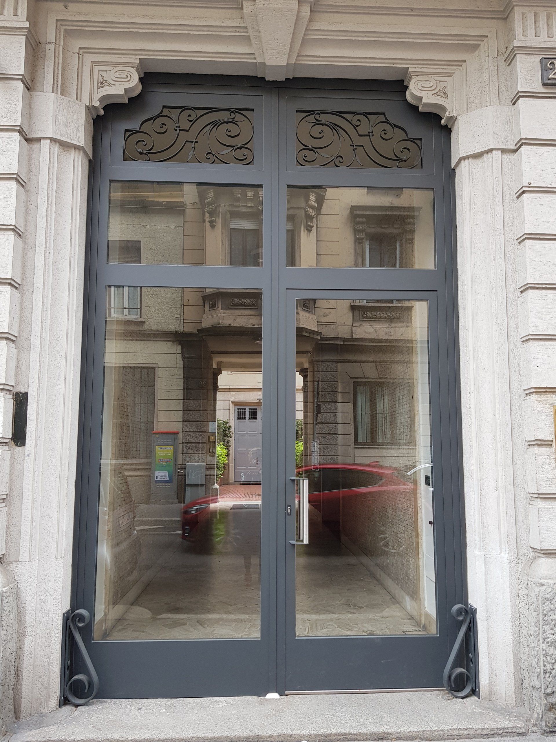 vendita di portoni di sicurezza condominiali Milano