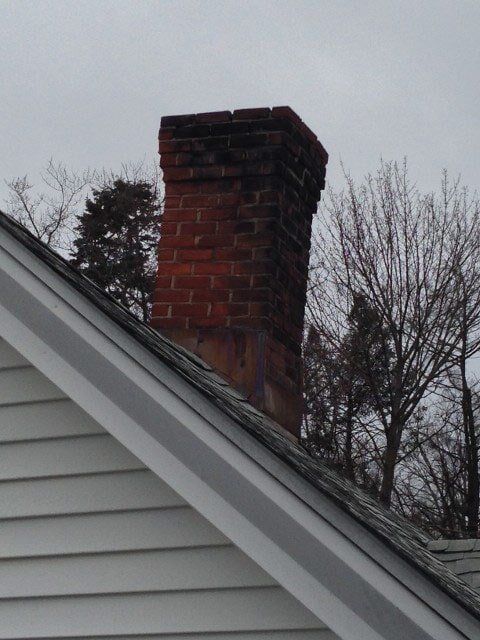Dirty Chimney – West Springfield, MA – Rolandini Brothers Masonry
