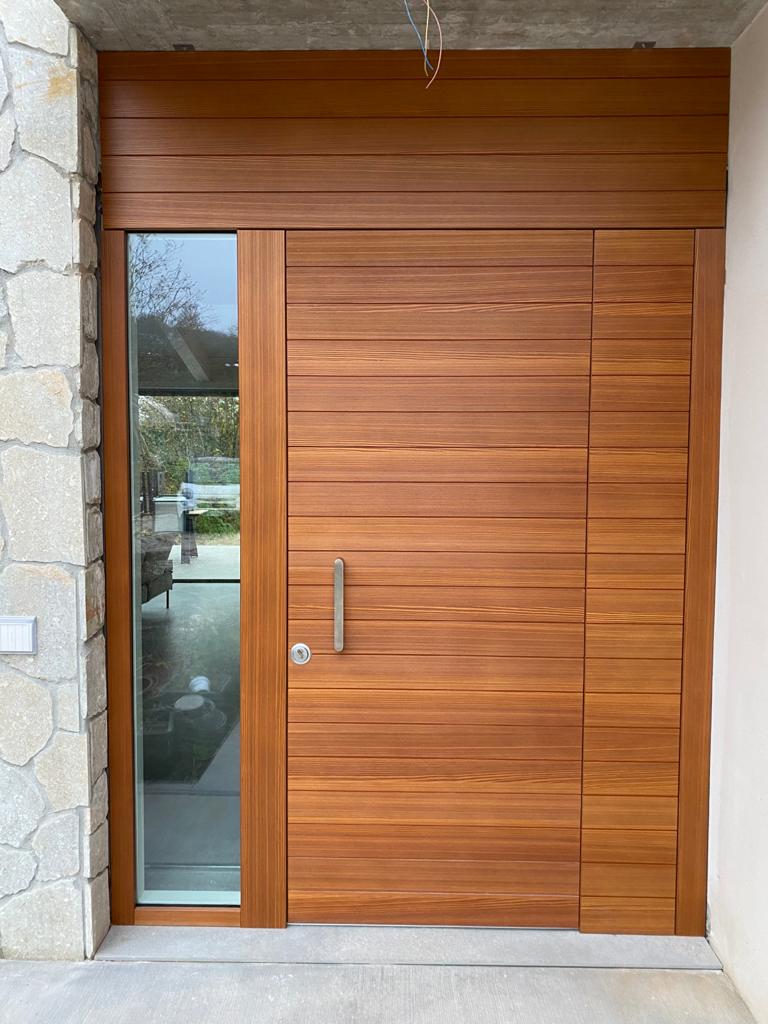 porta d'ingresso in legno